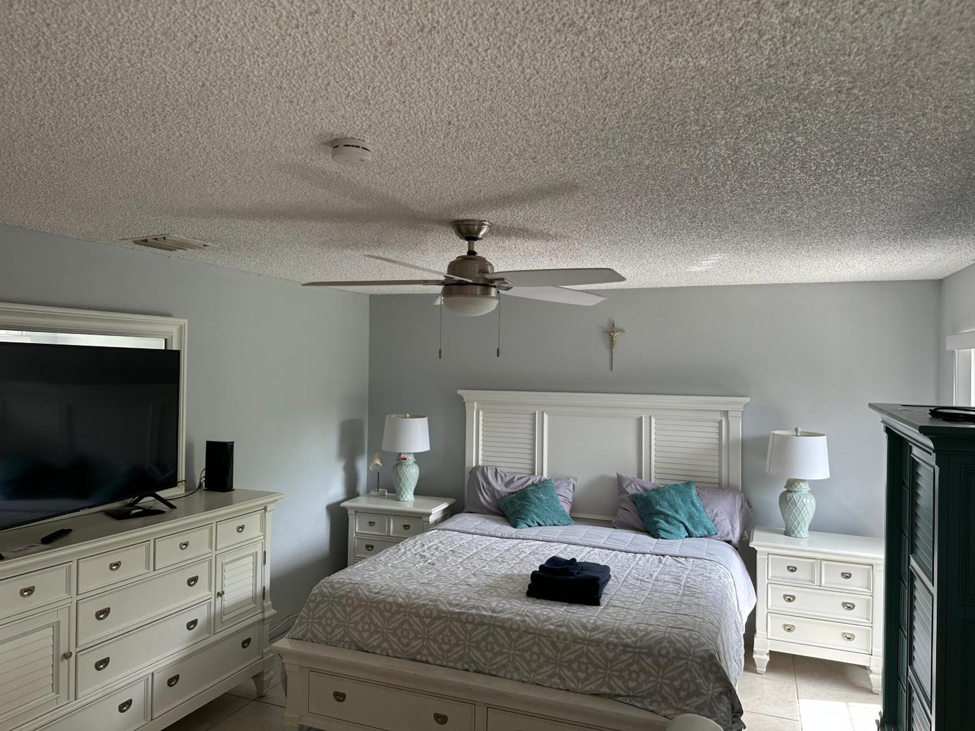 82-10sw 135av * Miami
